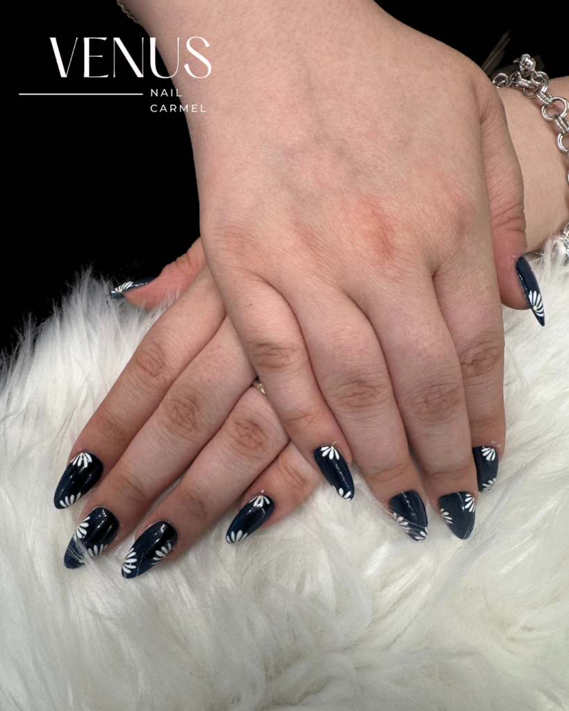 Nail design by Venus Nails in Carmel, Indiana